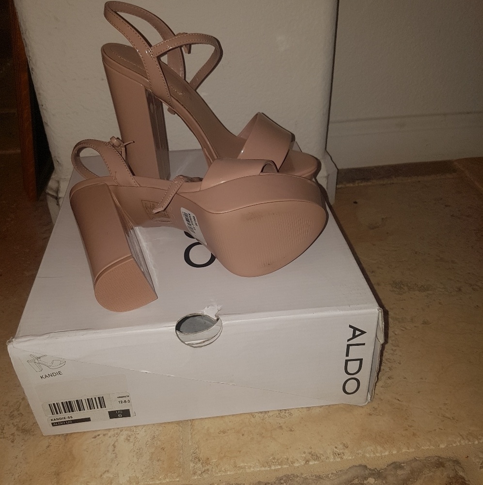 Shoes - Picture 2 of 3
